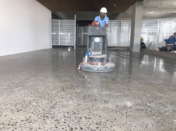 Một số lưu ý khi sử dụng máy chà sàn