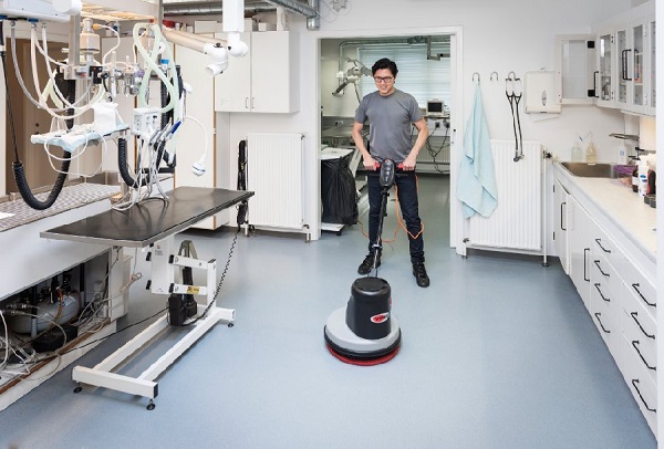 Đánh giá máy lau chà sàn đơn công nghiệp